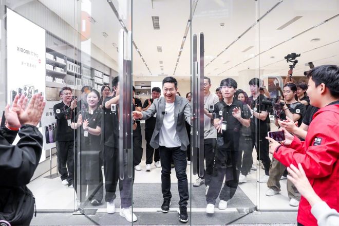 研发机器人项目；国内发布「脑机接口标准」 极客早知道开元棋牌小米17开售5分钟破国产机销售纪录；Meta(图5)