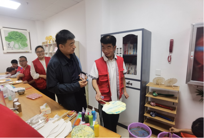 ：济莱特校、莱芜宏博康养中心校企融合展新篇开元棋牌网站校企携手展成果匠心巧手绘未来(图3)